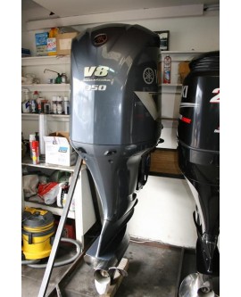 USED 2016 YAMAHA 350HP V8 FOURSTROKE OUTBOARD MOTOR